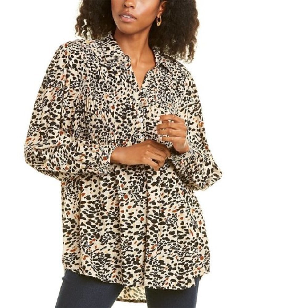 BeachLunchLounge Lindsey Animal Print Long Sleeve Button Down XL